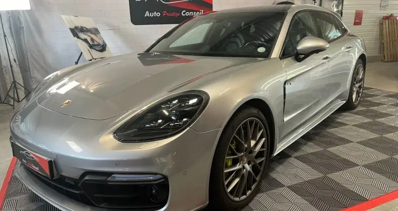 Photo 1 : Porsche Panamera 2018 Hybrid