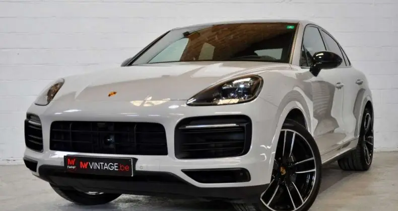 Photo 1 : Porsche Cayenne 2022 Essence