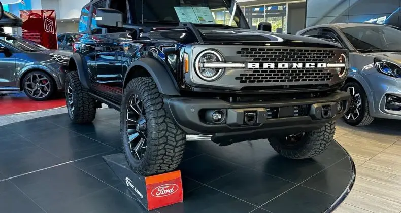 Photo 1 : Ford Bronco 2023 Essence