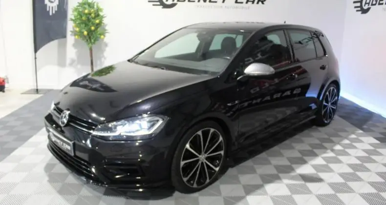 Photo 1 : Volkswagen Golf 2017 Petrol