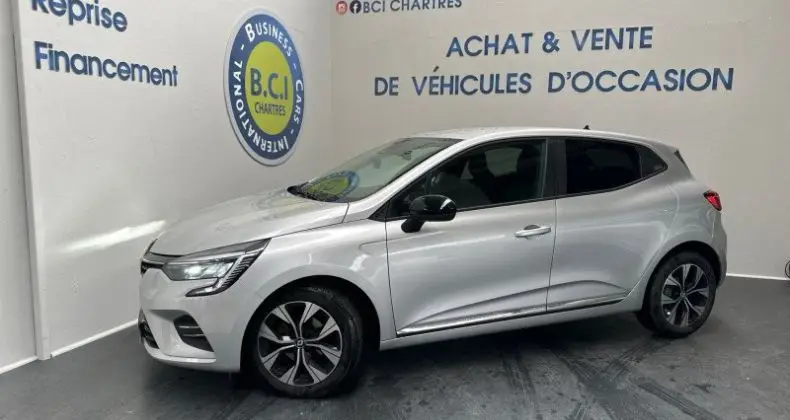 Photo 1 : Renault Clio 2022 Essence