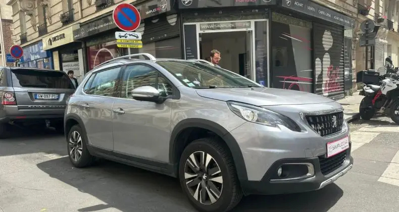 Photo 1 : Peugeot 2008 2018 Essence