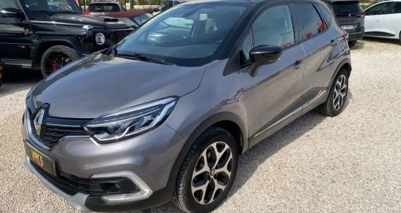 Photo 1 : Renault Captur 2019 Essence