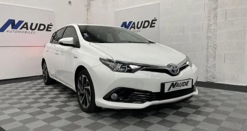 Photo 1 : Toyota Auris 2017 Hybride