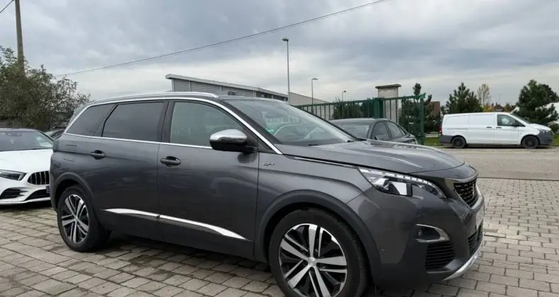 Photo 1 : Peugeot 5008 2019 Diesel