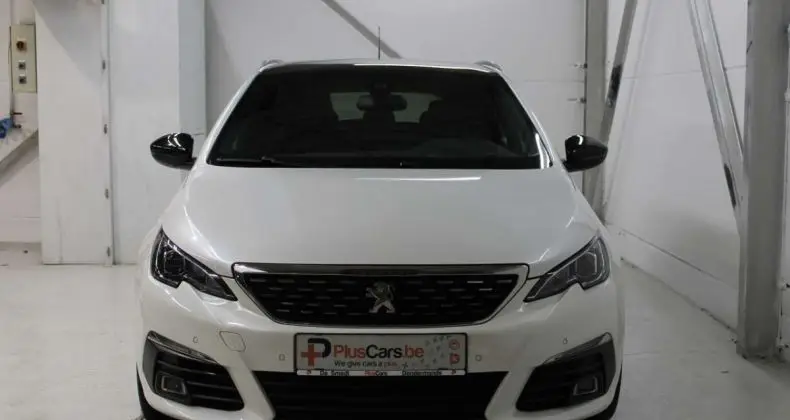 Photo 1 : Peugeot 308 2020 Petrol