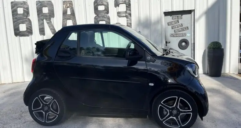 Photo 1 : Smart Fortwo 2019 Électrique