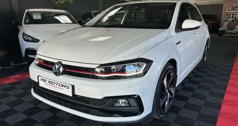 Photo 1 : Volkswagen Polo 2020 Essence