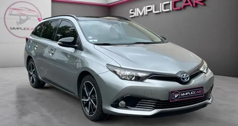 Photo 1 : Toyota Auris 2018 Hybride