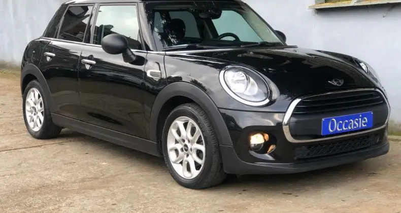 Photo 1 : Mini One 2015 Petrol