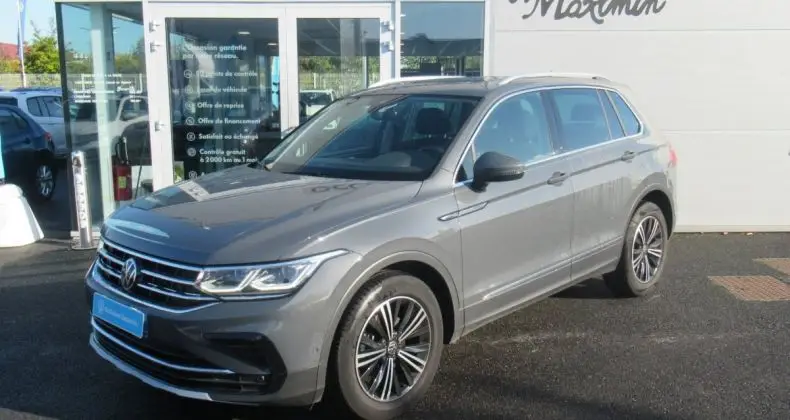 Photo 1 : Volkswagen Tiguan 2022 Essence