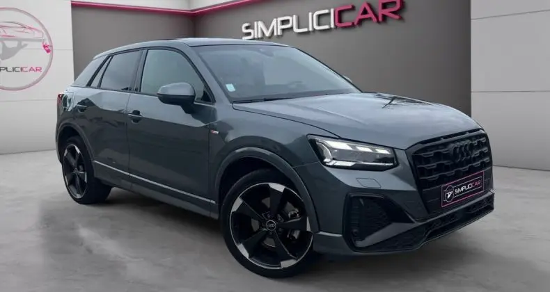 Photo 1 : Audi Q2 2023 Essence