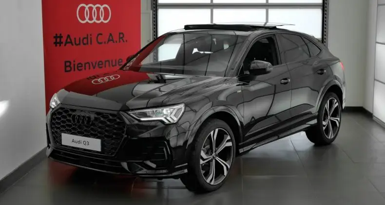 Photo 1 : Audi Q3 2024 Petrol