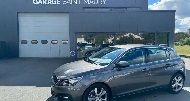 Photo 1 : Peugeot 308 2019 Essence