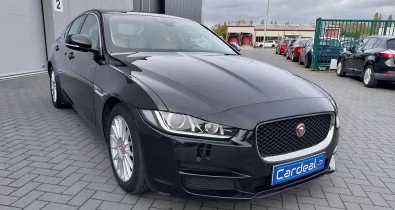 Photo 1 : Jaguar Xe 2017 Diesel