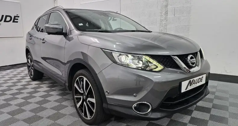 Photo 1 : Nissan Qashqai 2017 Petrol