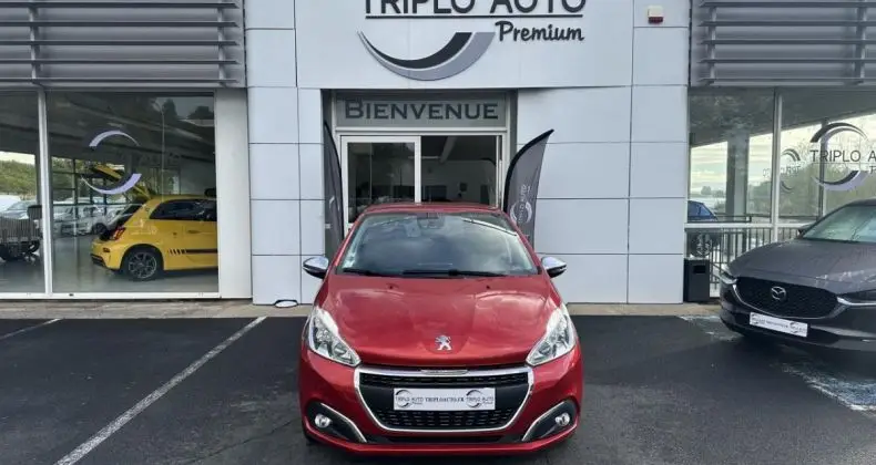 Photo 1 : Peugeot 208 2019 Essence