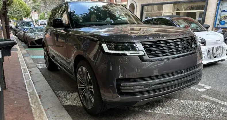 Photo 1 : Land Rover Range Rover 2023 Essence