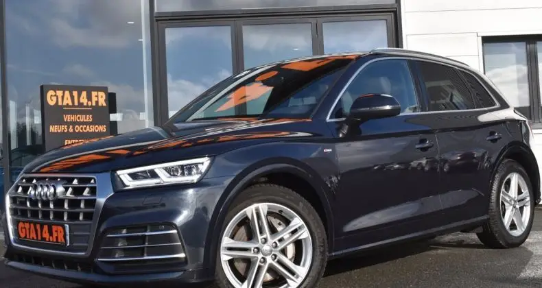 Photo 1 : Audi Q5 2020 Hybrid