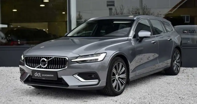 Photo 1 : Volvo V60 2020 Essence