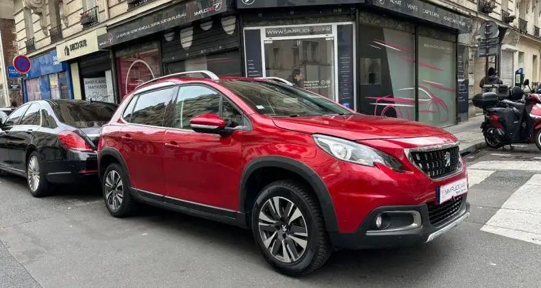 Photo 1 : Peugeot 2008 2019 Petrol