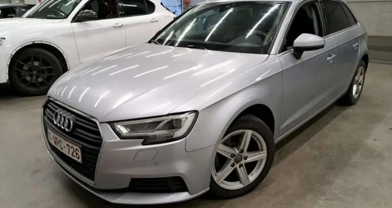 Photo 1 : Audi A3 2019 Diesel