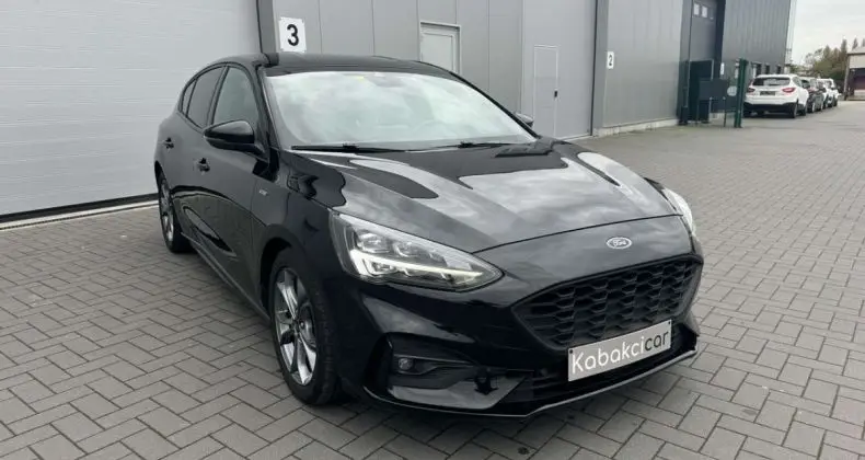 Photo 1 : Ford Focus 2020 Diesel