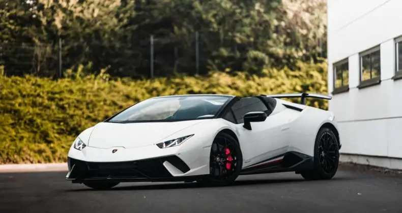 Photo 1 : Lamborghini Huracan 2020 Petrol