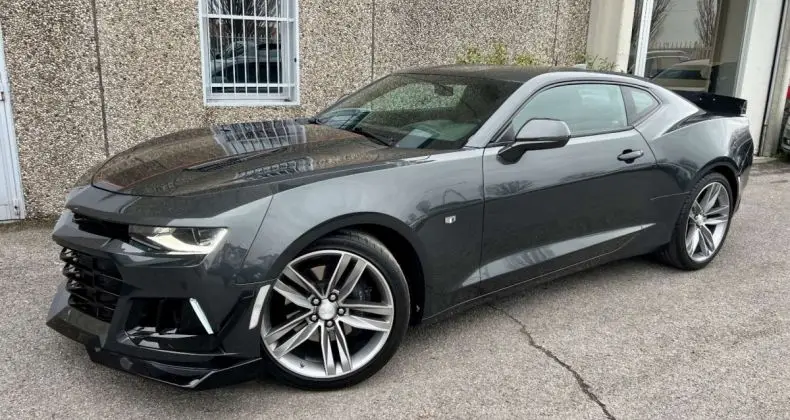 Photo 1 : Chevrolet Camaro 2016 Petrol