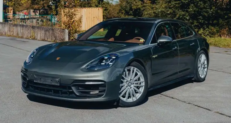 Photo 1 : Porsche Panamera 2021 Essence