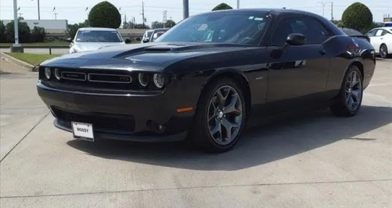 Photo 1 : Dodge Challenger 2016 Petrol