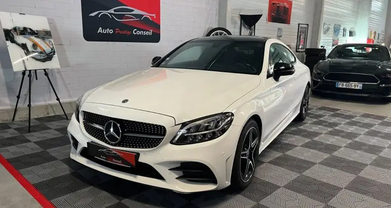 Photo 1 : Mercedes-benz Classe C 2019 Petrol