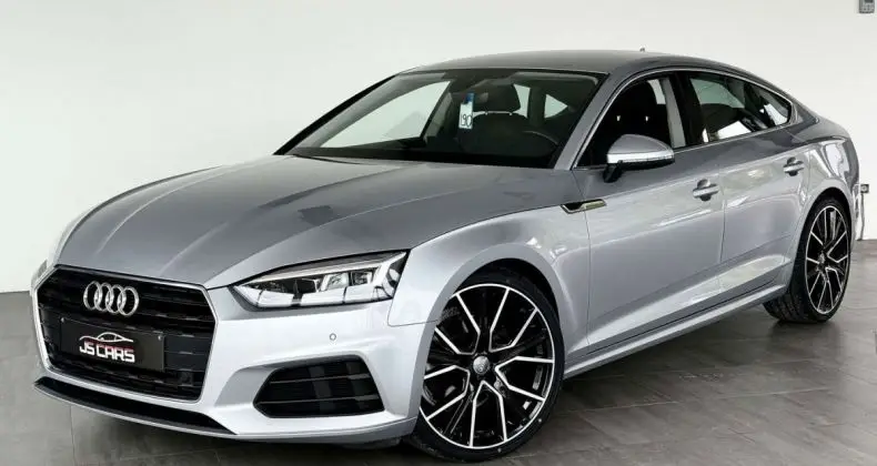 Photo 1 : Audi A5 2019 Essence