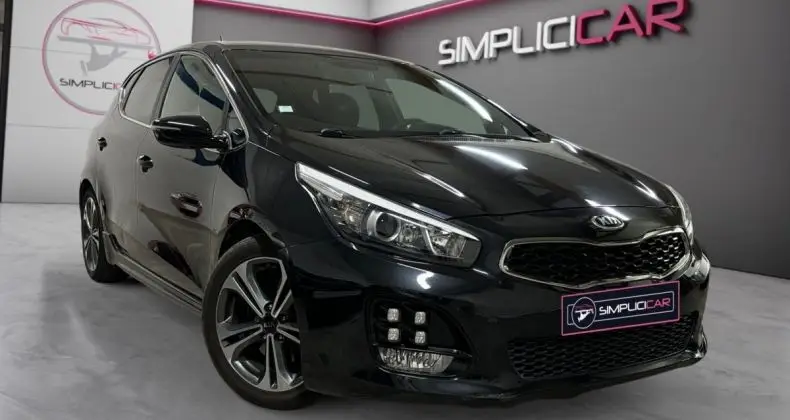 Photo 1 : Kia Ceed 2015 Petrol