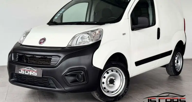 Photo 1 : Fiat Fiorino 2019 Essence