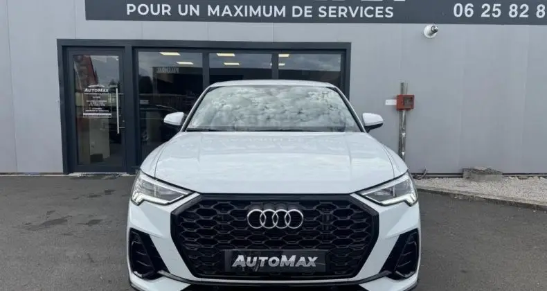 Photo 1 : Audi Q3 2023 Petrol