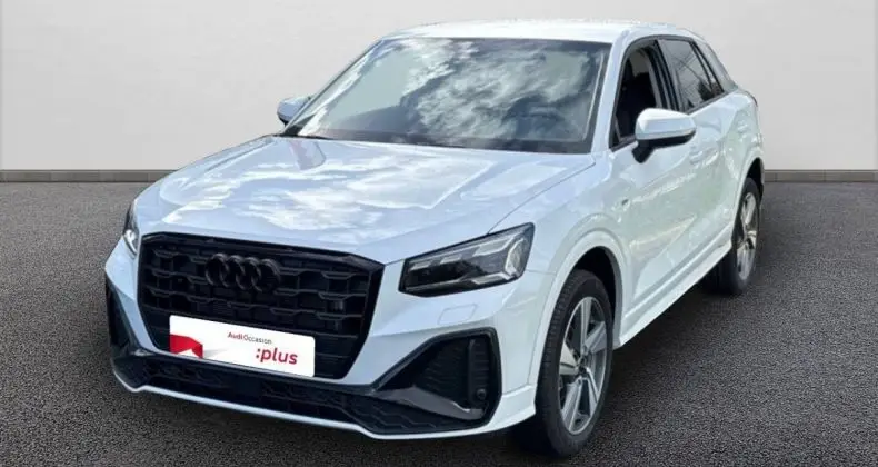 Photo 1 : Audi Q2 2024 Petrol