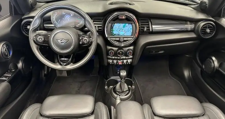 Photo 1 : Mini Cabrio 2021 Petrol