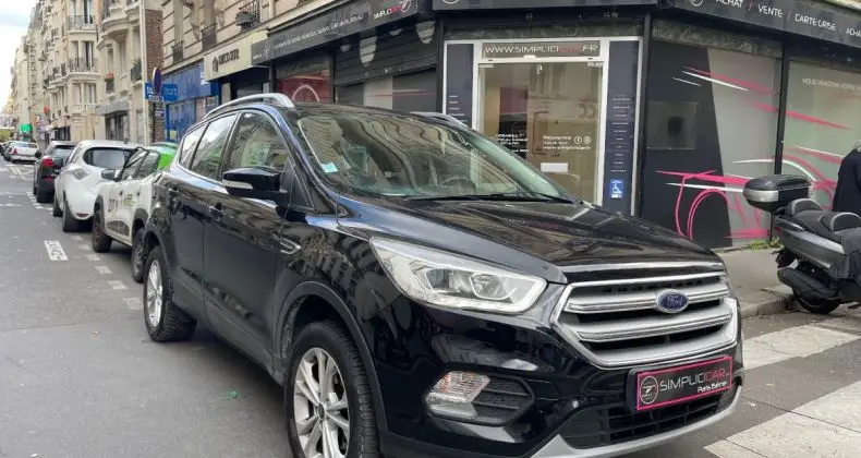 Photo 1 : Ford Kuga 2019 Non renseigné