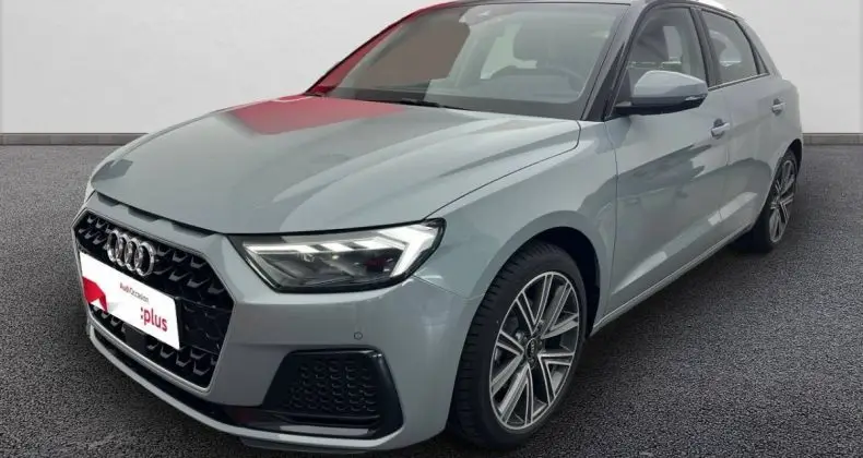 Photo 1 : Audi A1 2024 Essence