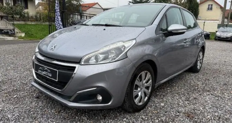 Photo 1 : Peugeot 208 2018 Diesel