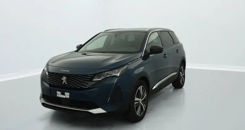 Photo 1 : Peugeot 5008 2024 Hybrid