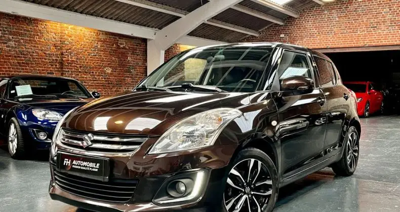 Photo 1 : Suzuki Swift 2015 Petrol