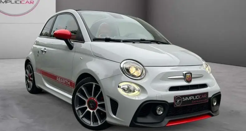 Photo 1 : Abarth 595 2021 Essence