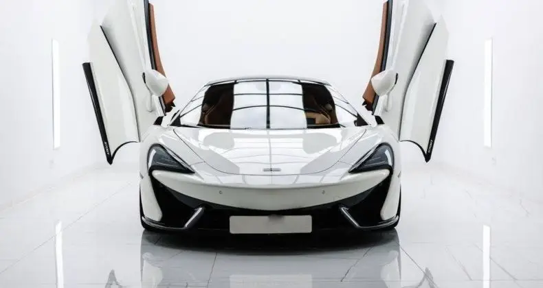 Photo 1 : Mclaren 570gt 2016 Essence