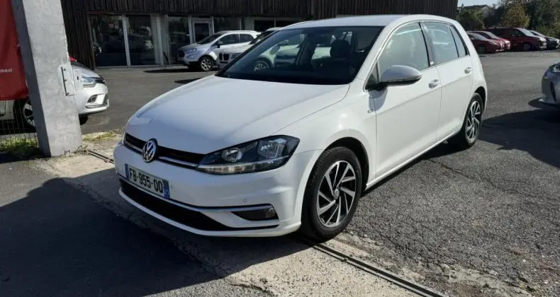 Photo 1 : Volkswagen Golf 2018 Petrol