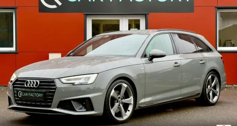 Photo 1 : Audi A4 2019 Essence