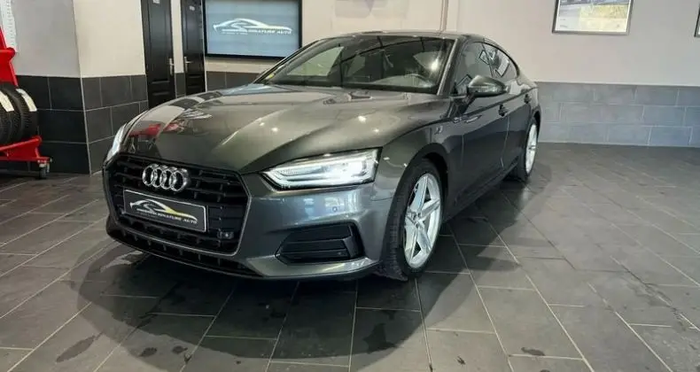 Photo 1 : Audi A5 2019 Diesel