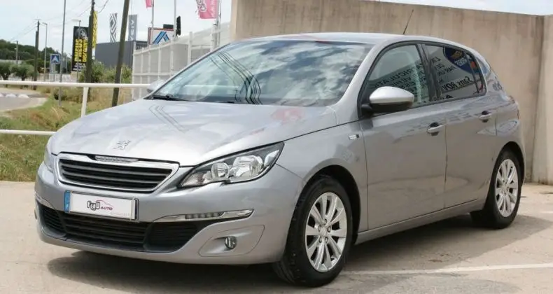 Photo 1 : Peugeot 308 2017 Essence