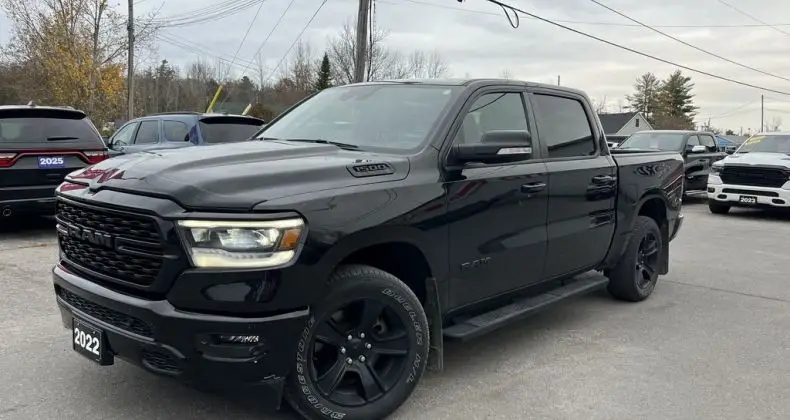 Photo 1 : Dodge Ram 2022 Petrol